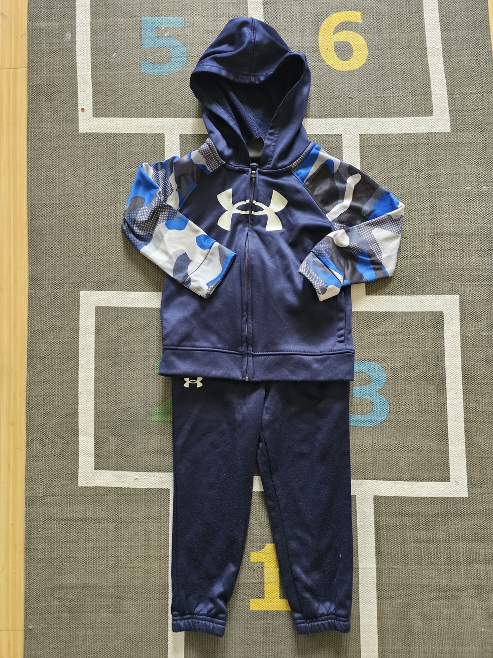 Under Armour Navy Hoodie & Joggers Set with Blue Camo Sleeves